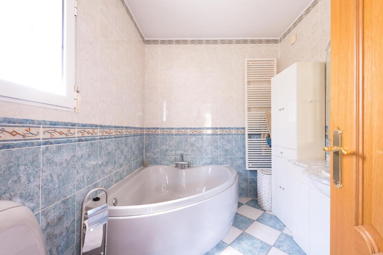 Villa Bruges Busot 3 Bath 3 Bed 엘 캄펠로 외부 사진